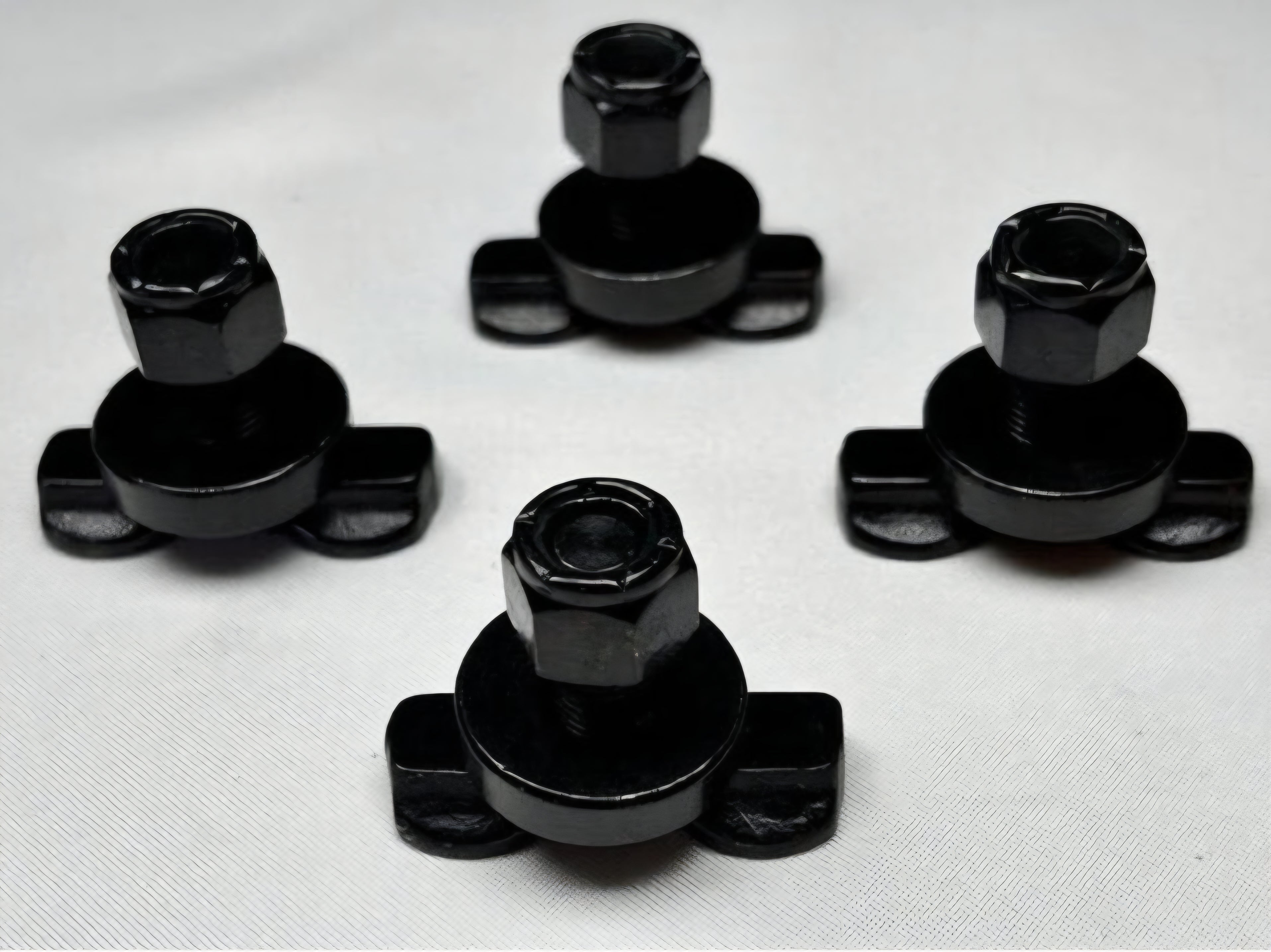 DOUBLE LUG Threaded Stud